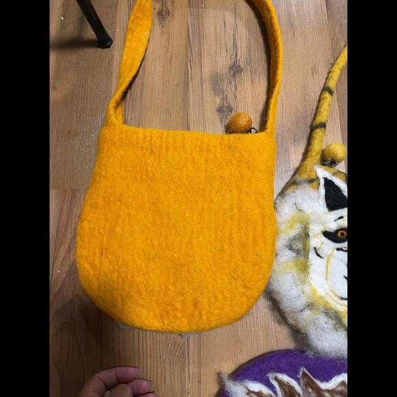 Cat style Woolen handmade bags - Picture 7 of 12